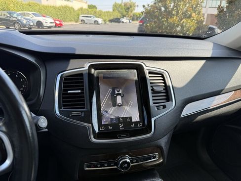Used 2019 Volvo XC90 T6 Momentum w/ Advanced Package AWD/4WD image 18