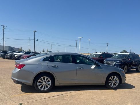 Used 2025 Chevrolet Malibu LT FWD image 25