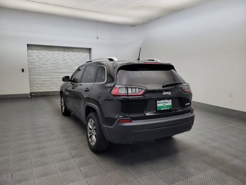 Used 2019 Jeep Cherokee Latitude Plus FWD image 5