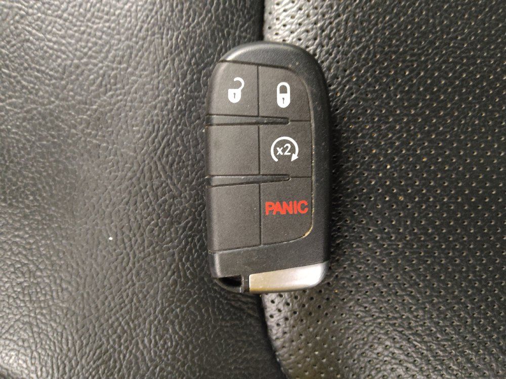 Used 2021 Jeep Compass Latitude w/ Sun and Sound Group AWD/4WD image 32