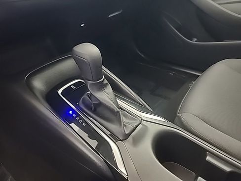 Used 2025 Toyota Corolla LE image 35
