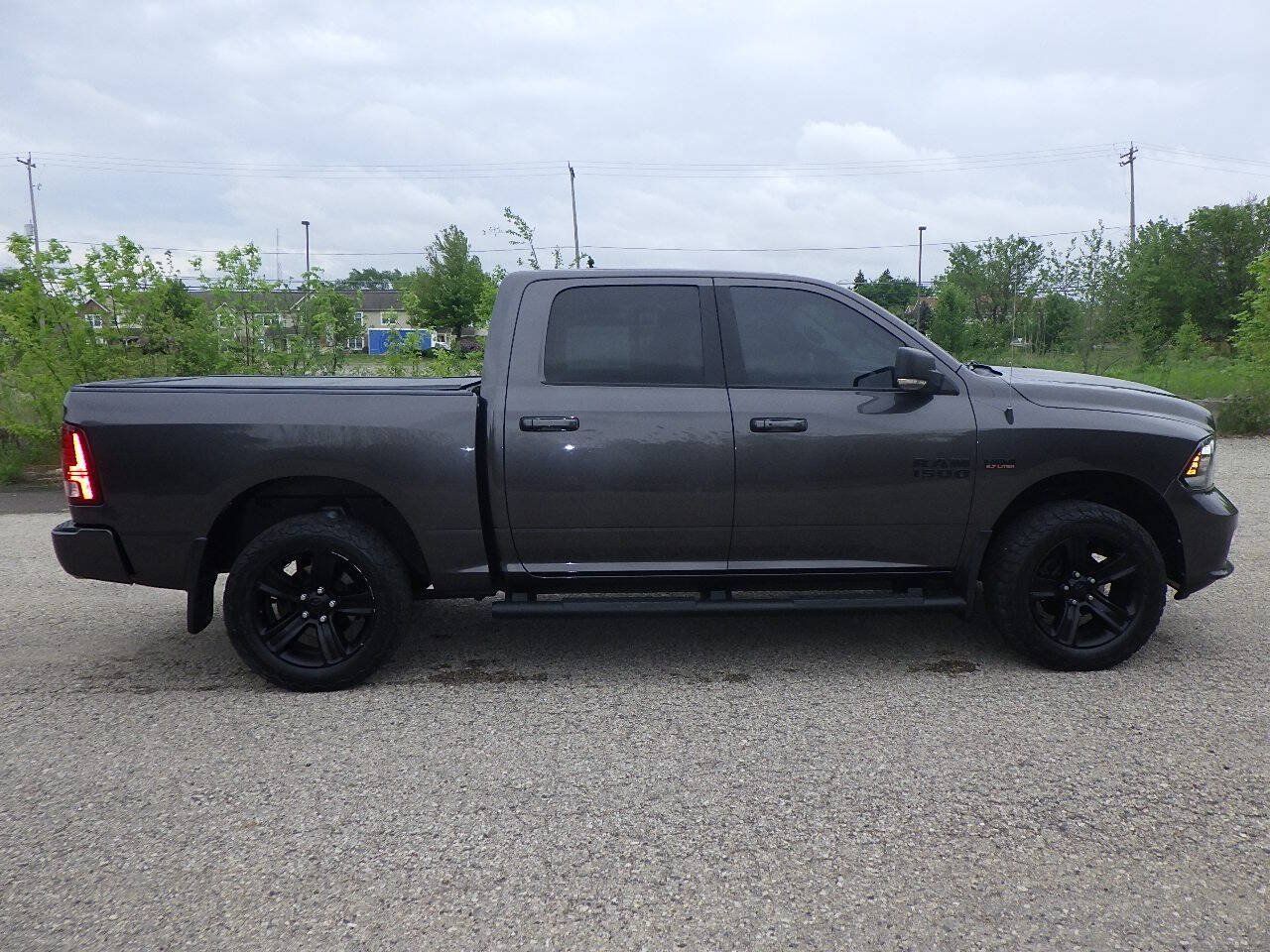Used 2018 RAM 1500 Sport w/ Sport Premium Group AWD/4WD image 6
