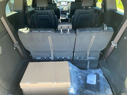 New 2026 Chrysler Voyager LX image 26