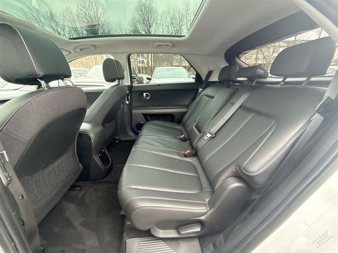 Used 2023 Hyundai Ioniq 5 Limited image 25