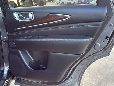 Used 2019 INFINITI QX60 Luxe w/ Sensory Package image 30