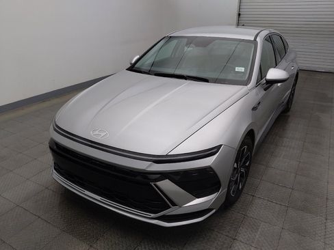 Used 2025 Hyundai Sonata SEL FWD image 15