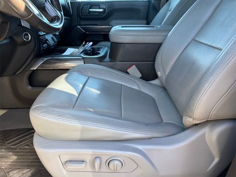 Used 2020 Chevrolet Silverado 3500 LTZ w/ LTZ Premium Package image 10