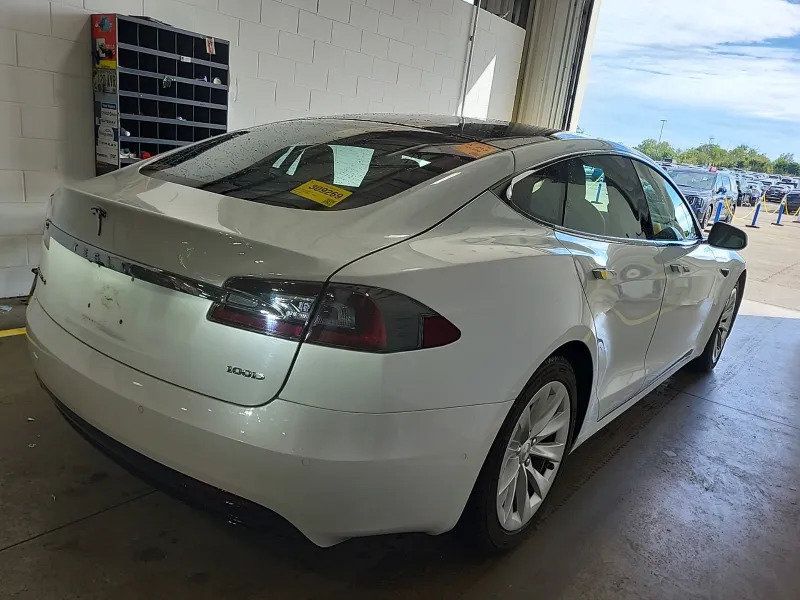 Used 2018 Tesla Model S 100D AWD/4WD image 4
