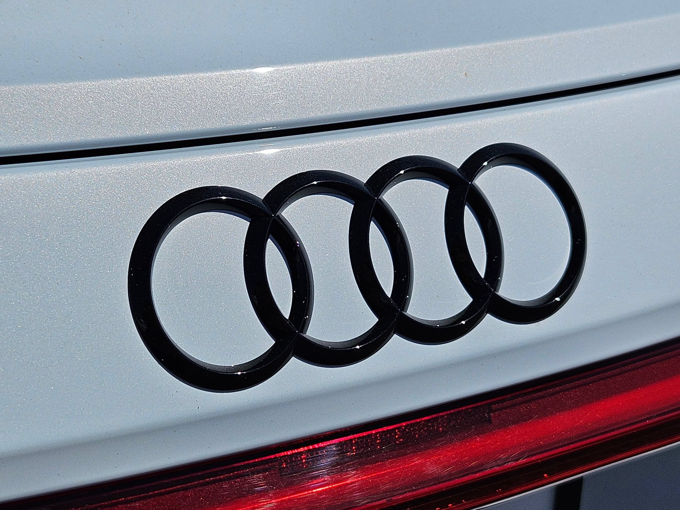 Used 2024 Audi e-tron GT Premium Plus AWD/4WD image 27