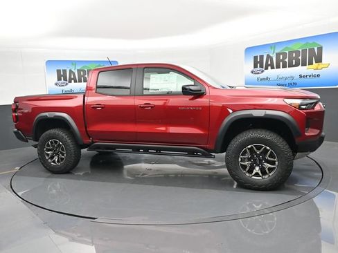 New 2026 Chevrolet Colorado ZR2 w/ Technology Package AWD/4WD image 7