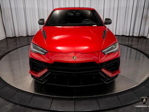 Used 2023 Lamborghini Urus Performante AWD/4WD image 4