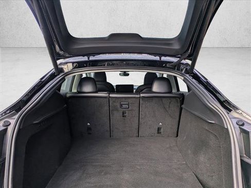 Used 2023 Tesla Model Y Performance image 6