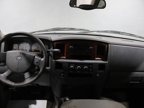 Used 2006 Dodge Ram 2500 Truck SLT w/ Quad Cab Big Horn Value Group AWD/4WD image 3