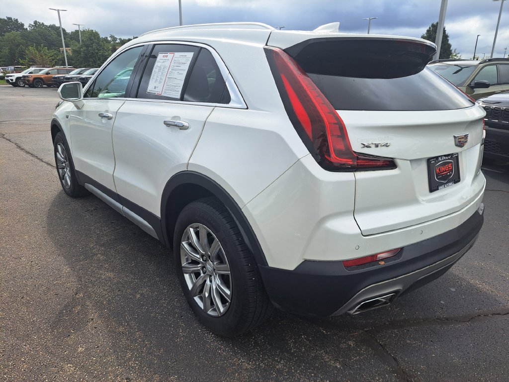 Used 2019 Cadillac XT4 Premium Luxury w/ Cold Weather Package FWD image 5