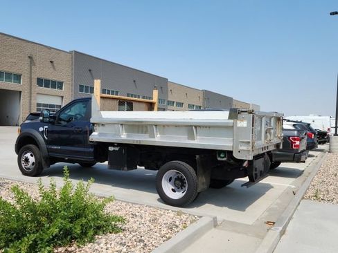 Used 2017 Ford F550 2WD Regular Cab Super Duty image 2