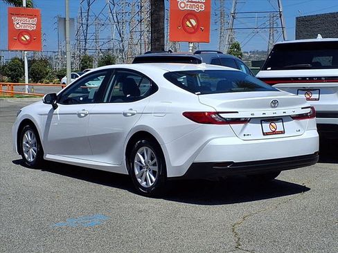 Certified 2025 Toyota Camry LE image 4