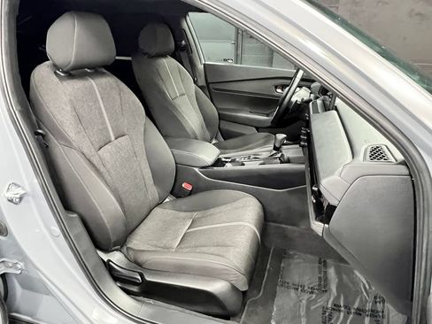 Used 2025 Honda Accord Sport image 8