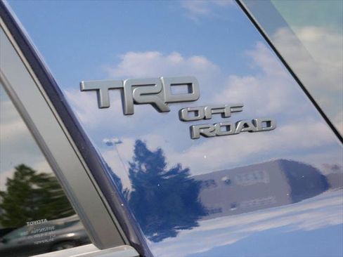 Certified 2023 Toyota 4Runner TRD Off-Road Premium w/ Off Road Premium Plus Package AWD/4WD image 10