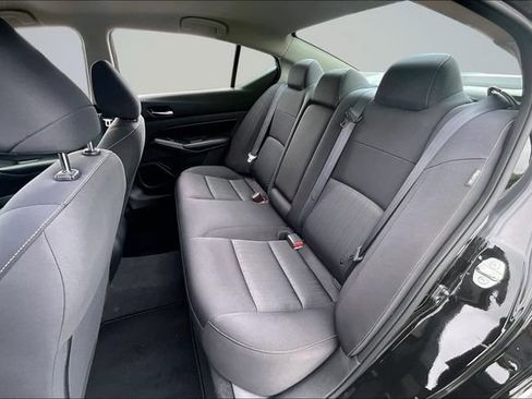 Used 2022 Nissan Altima 2.5 S FWD image 21