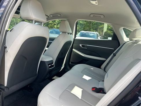 Used 2025 Hyundai Sonata SEL FWD image 22