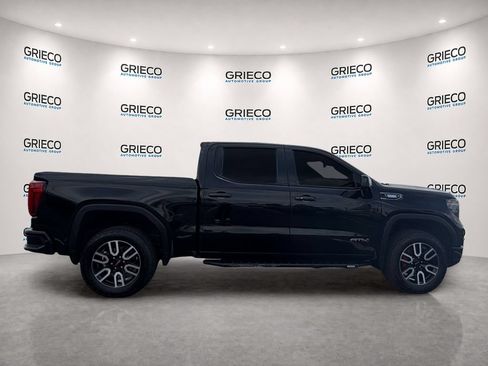 Used 2023 GMC Sierra 1500 AT4 w/ AT4 Preferred Package AWD/4WD image 8