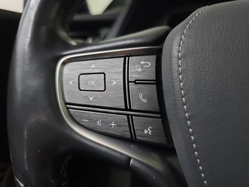Used 2018 Lexus LS 500 w/ Interior Upgrade Package RWD image 20