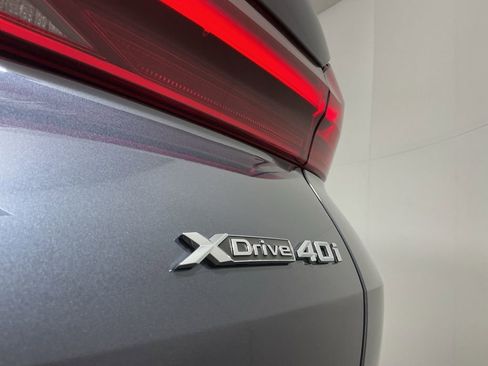 Used 2022 BMW X6 xDrive40i w/ Executive Package image 32