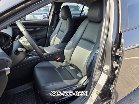 Used 2025 MAZDA MAZDA3 s FWD image 9