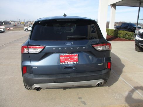 Used 2020 Ford Escape SE image 7