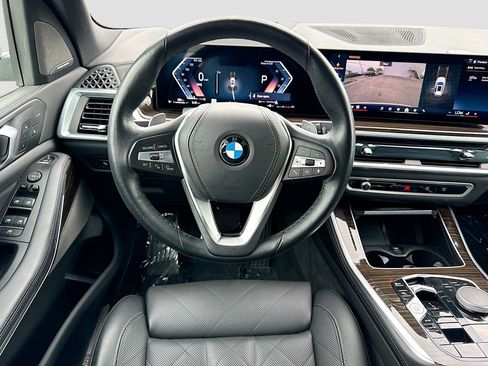 Used 2025 BMW X5 xDrive40i AWD/4WD image 18