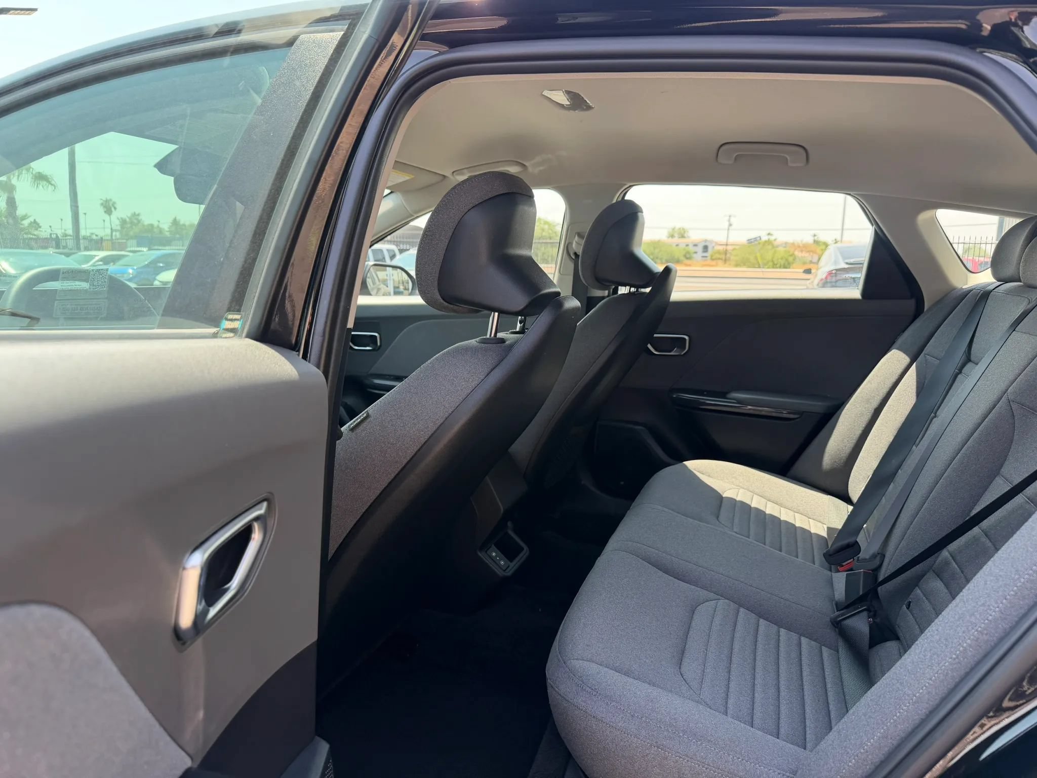 Used 2025 Kia K4 EX FWD image 25