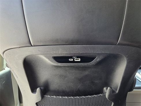 Certified 2023 Chrysler Pacifica Touring-L image 16