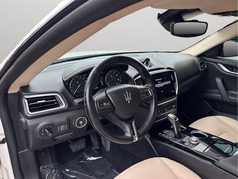 Used 2021 Maserati Ghibli S RWD image 6