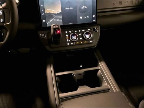 Certified 2026 Land Rover Defender 110 S AWD/4WD image 19
