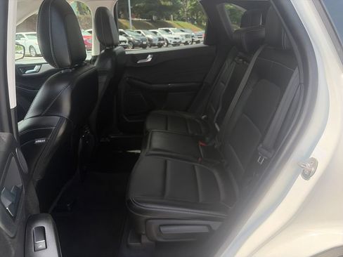 Used 2022 Ford Escape SEL w/ Technology Package FWD image 24