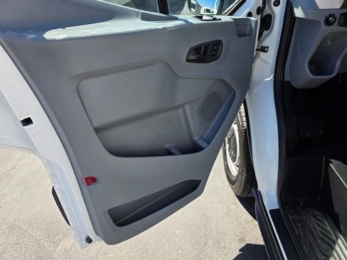 Used 2017 Ford Transit 250 130 Low Roof image 22