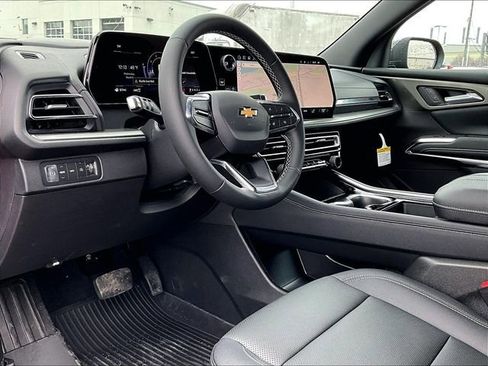 New 2026 Chevrolet Traverse LT w/ Driver Confidence Package image 8