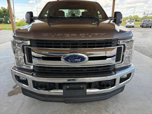 Used 2019 Ford F250 XLT w/ XLT Value Package AWD/4WD image 12