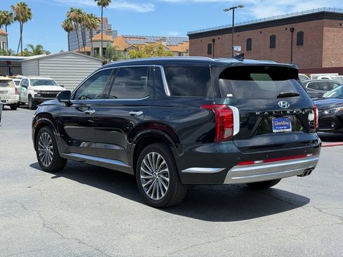 Used 2025 Hyundai Palisade Calligraphy FWD image 9