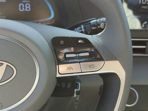 New 2026 Hyundai Elantra SE FWD image 25