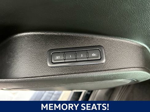 Used 2019 GMC Yukon XL Denali w/ Denali Ultimate Package RWD image 11