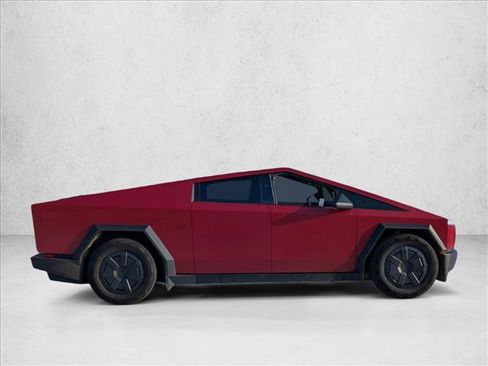 Used 2024 Tesla Cybertruck AWD Crew Cab image 4