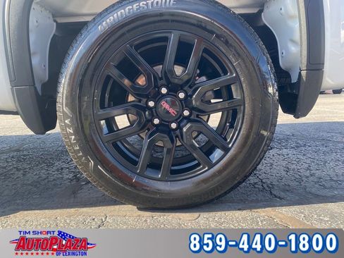Used 2024 GMC Sierra 1500 Elevation image 8