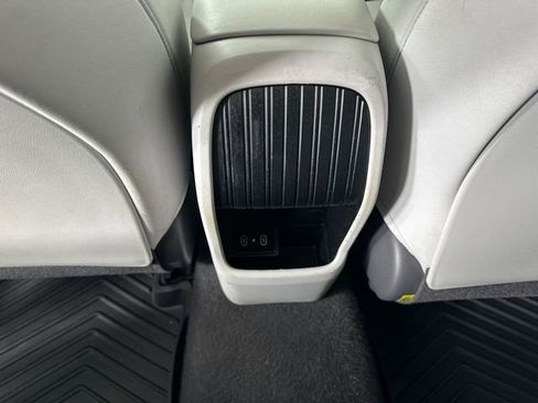 Used 2024 Hyundai Kona SE AWD/4WD image 17
