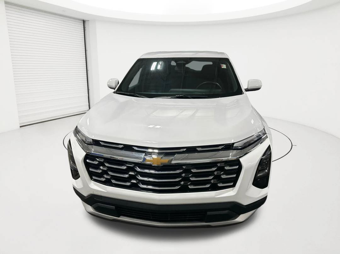 Used 2026 Chevrolet Equinox LT AWD/4WD image 2