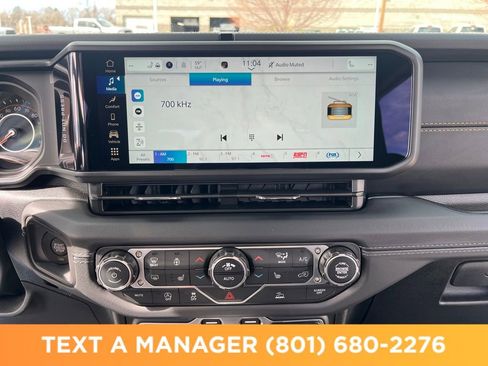 New 2026 Jeep Gladiator Sport AWD/4WD image 18
