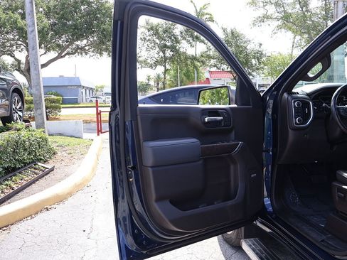 Used 2021 GMC Sierra 1500 Denali w/ Denali Ultimate Package AWD/4WD image 28