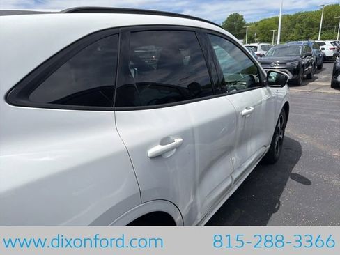Used 2023 Ford Escape ST-Line Elite AWD/4WD image 8