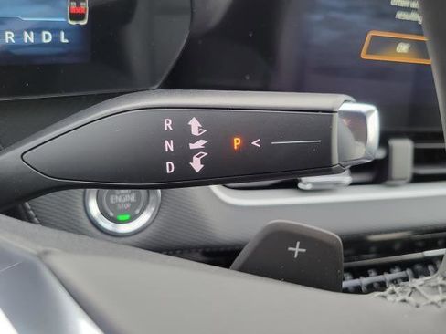 New 2026 Chevrolet Equinox LT w/ Convenience Package II image 15