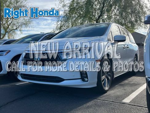 Used 2024 Honda Odyssey Touring image 1